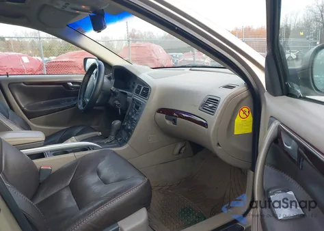 2002 Volvo V70 Xc из США, поврежденный, VIN YV1SZ58D121051999